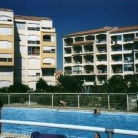 Avec Piscine, A 50m, Parking Prive, Commerces A 400m - Fr-1-81-339 *